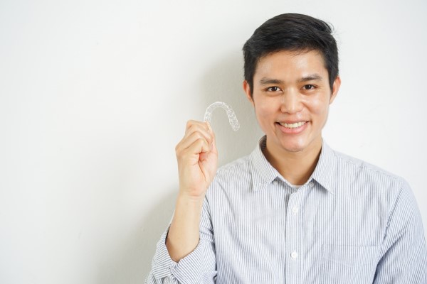 Invisalign Vs  Braces: Which Is Right For You?